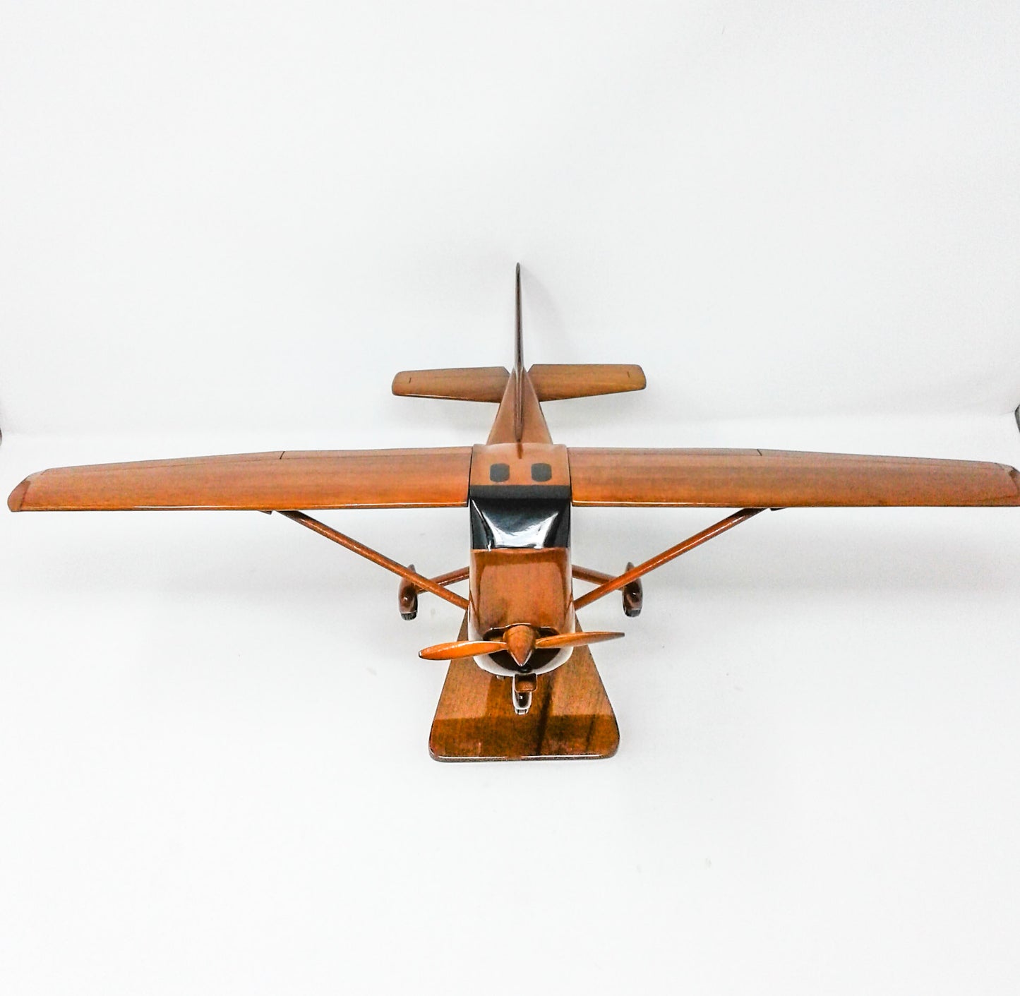 Cessna 172 Wood Model